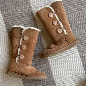 Ugg boots size 8